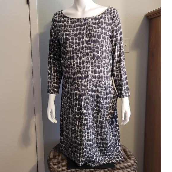 Ann Taylor Gray Black Print Shift Dress Sz 16 Tall 3/4 Sleeve Stretch Quietlux - Picture 1 of 8
